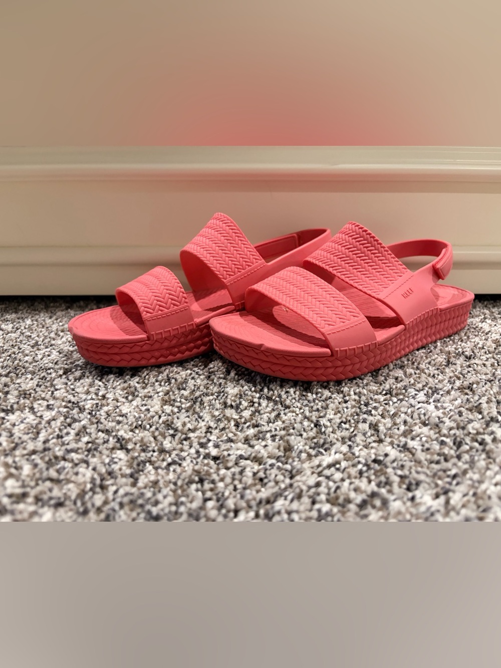 Reef Hot PinkSlide Water Vista Sandals - Lightweight Slip-On Comfort